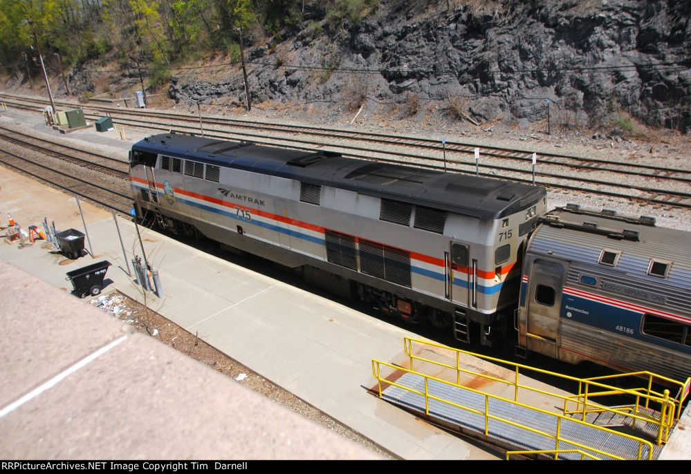 AMTK 715 on the rear of 238.
